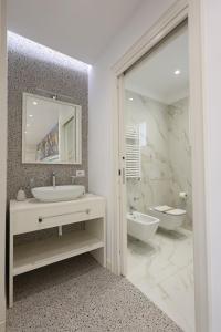 Camera Quadrupla Superior