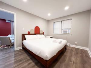 Modern 1BR Free Parking Spot