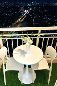 Yevaiahs Escape - The Celandine