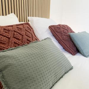 Chalet Aux Oiseaux - by La Boite en Plus