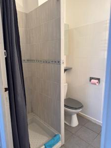 Hyères studio les pieds dans l eau Au Grand Sud