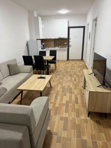 GjZeqiri Apartament