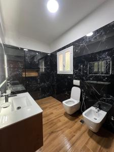 Henfjor Villa & Apartment