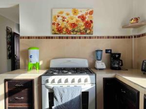 AMPLIO APARTAMENTO, en Cerezos 1 Quetzaltenango