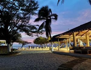 Hotel Carey Beach Baru