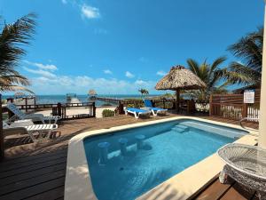 La Perla Azul Beach House with Pool and 4 seater cart