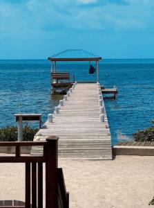 La Perla Azul Beach House with Pool and 4 seater cart