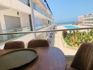 Appart en bord de mer avec piscine vue imprenable