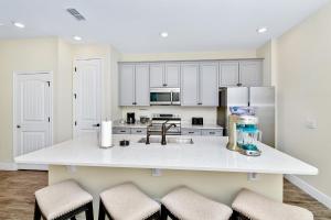 Sunny Villa Near Disney With Margaritaville Resort & Island H20 Access - 8111Cp