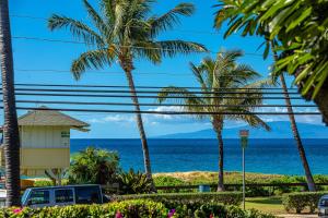 Kihei Akahi A-105 by Coldwell Banker Island Vacations