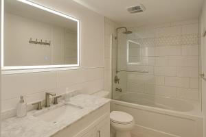 Chic 3BR Stay in Laval, Bright and Peaceful