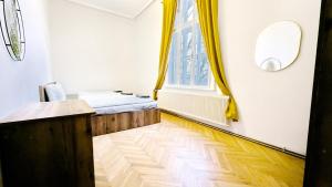 Spacious Rooms - 15 Min from Airport & City Center, 5 Min from Vienna Main-Bus Station EZ9