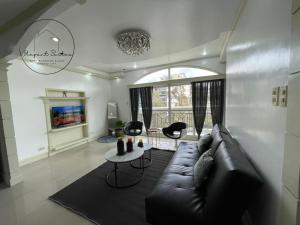 Elegant Suites Unit 4A