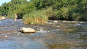 Complejo Inti Wara - frente al Río Los Reartes