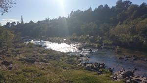 Complejo Inti Wara - frente al Río Los Reartes