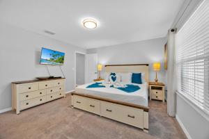 Pet-Friendly Retreat - Free Waterparks - Brand New Private Pool