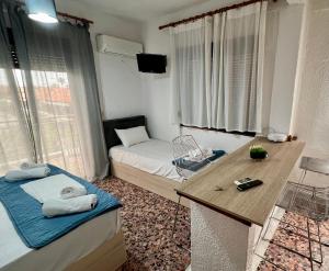 PELEKAN rooms and apartments Athina 34