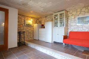 Secluded family friendly house Skrip, Brac - 18944