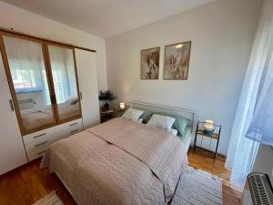 Apartment in Crikvenica 54403