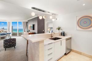 Ocean View Private Residence at Fontainebleau -3505