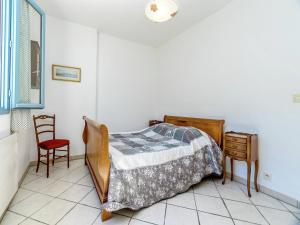 Villas Villa in Saint-Antonin with Private Pool : photos des chambres