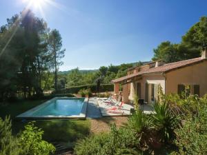 Villas Villa in Roaix near Mont Ventoux : photos des chambres