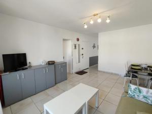 T3 confortable avec terrasse et parking à 100m de la plage, pour 6 personnes à Narbonne-Plage - FR-1-795-64
