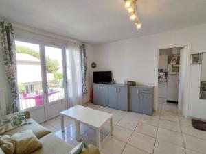 T3 confortable avec terrasse et parking à 100m de la plage, pour 6 personnes à Narbonne-Plage - FR-1-795-64