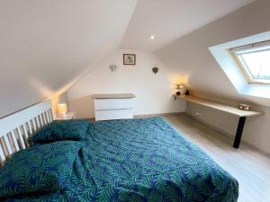 Maisons de vacances Charmant gite a Chailles pres de Blois avec jardin et WIFI - FR-1-491-468 : photos des chambres