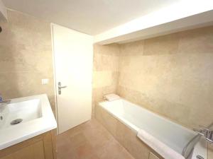 Maison de Village Charme Saint-Tropez Centre avec Rooftop - FR-1-728-22