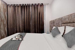 Super Townhouse Roadway Inn