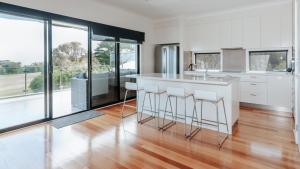 Holiday of Perfect Strokes