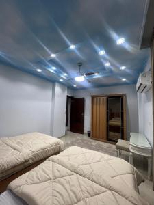 3 bedrooms flat 2 bathrooms in fifth settlement new Cairo mostashreen compound