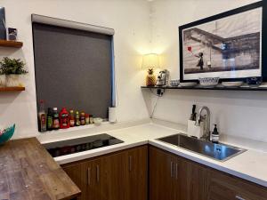 Cozy Fun Apartment in Old Quarter
