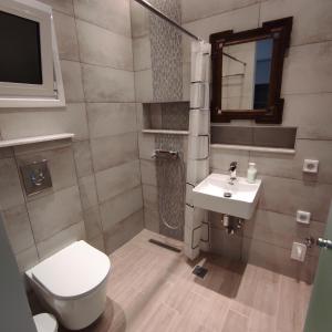 SEAL of Knight - Castle View - Downtown near the Beach