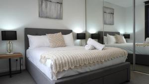 Modern Living - 2BR 2Bath Stay