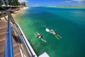 Beachside Escape - Beaches, Dining & Coastal Vibes