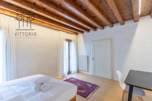 Vittoria Apartments Fogazzaro