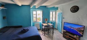 Spectacular Seaview & Sunset Studio in Old Town