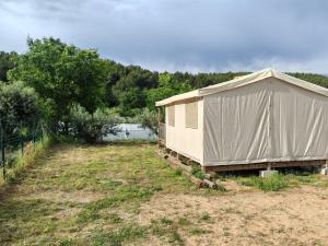 Tentes de luxe Yachting lodge 83 : photos des chambres