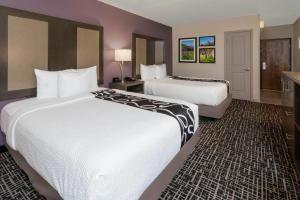 Queen Room with Two Queen Beds - Non-Smoking room in La Quinta by Wyndham Glenwood Springs