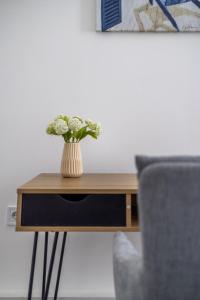 Cozy Downtown 2BEDRM Residence w Peacefull Neighborhood