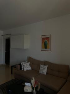 3BR Elegant Stay Facing Rehab Market