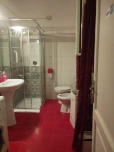 Villa Helios Holiday Home - Centre, Lake, 10 car - Free parking Self check-in Airco