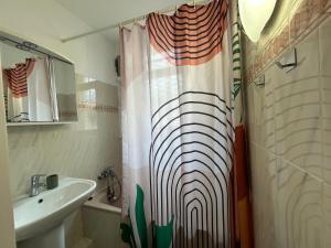 Dahlias- 6 pers Vrai tout à pied