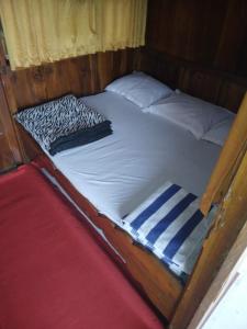 Semi Phinisi boat Labuan Bajo Komodo Tour