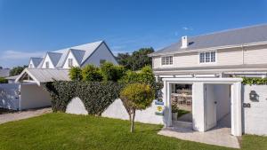 15B Rothersand Beach House