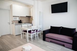 Studio 107 B2 ALMAR LUXURY RESIDENCE-Renting Apartments & Free Pool