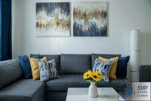 Near Tube To City, Emirates Stadium, Hospital & University