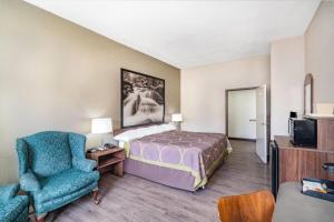 Super 8 by Wyndham Columbia